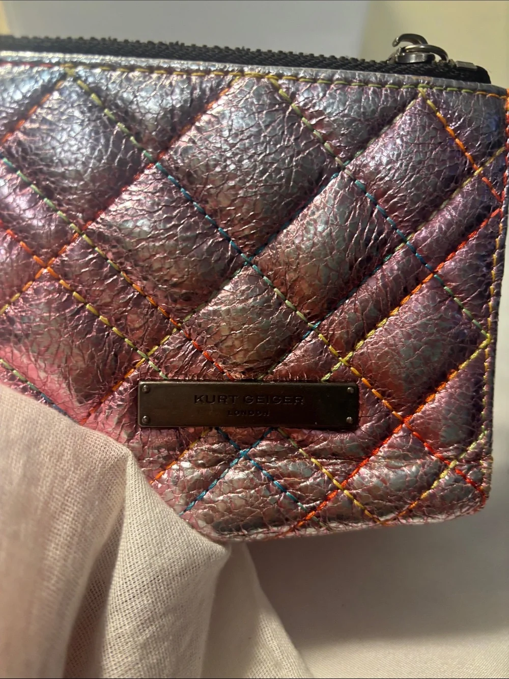NWOT Kurt Geiger London Metallic Quilted Bifold Wallet Kensington - RARE